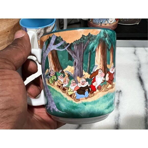 Vintage 1990's Snow White and the Seven Dwarfs | 90's Disney Coffee Mug - Picture 1 of 4